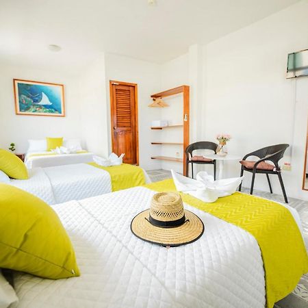 Hostal Gardner Galapagos Puerto Ayora  Exteriör bild