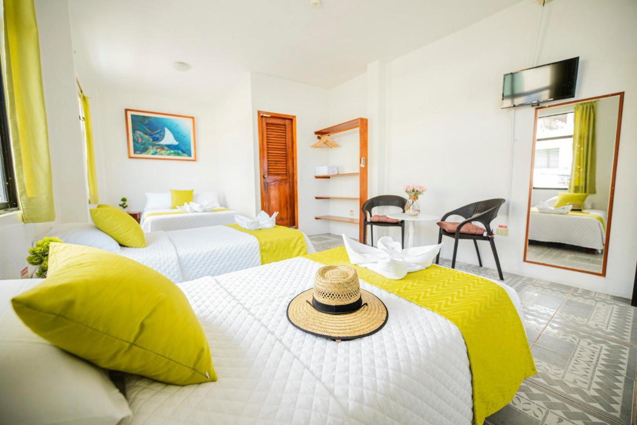 Hostal Gardner Galapagos Puerto Ayora  Exteriör bild