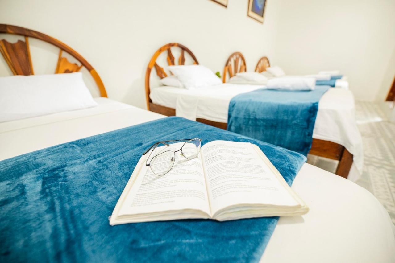 Hostal Gardner Galapagos Puerto Ayora  Exteriör bild