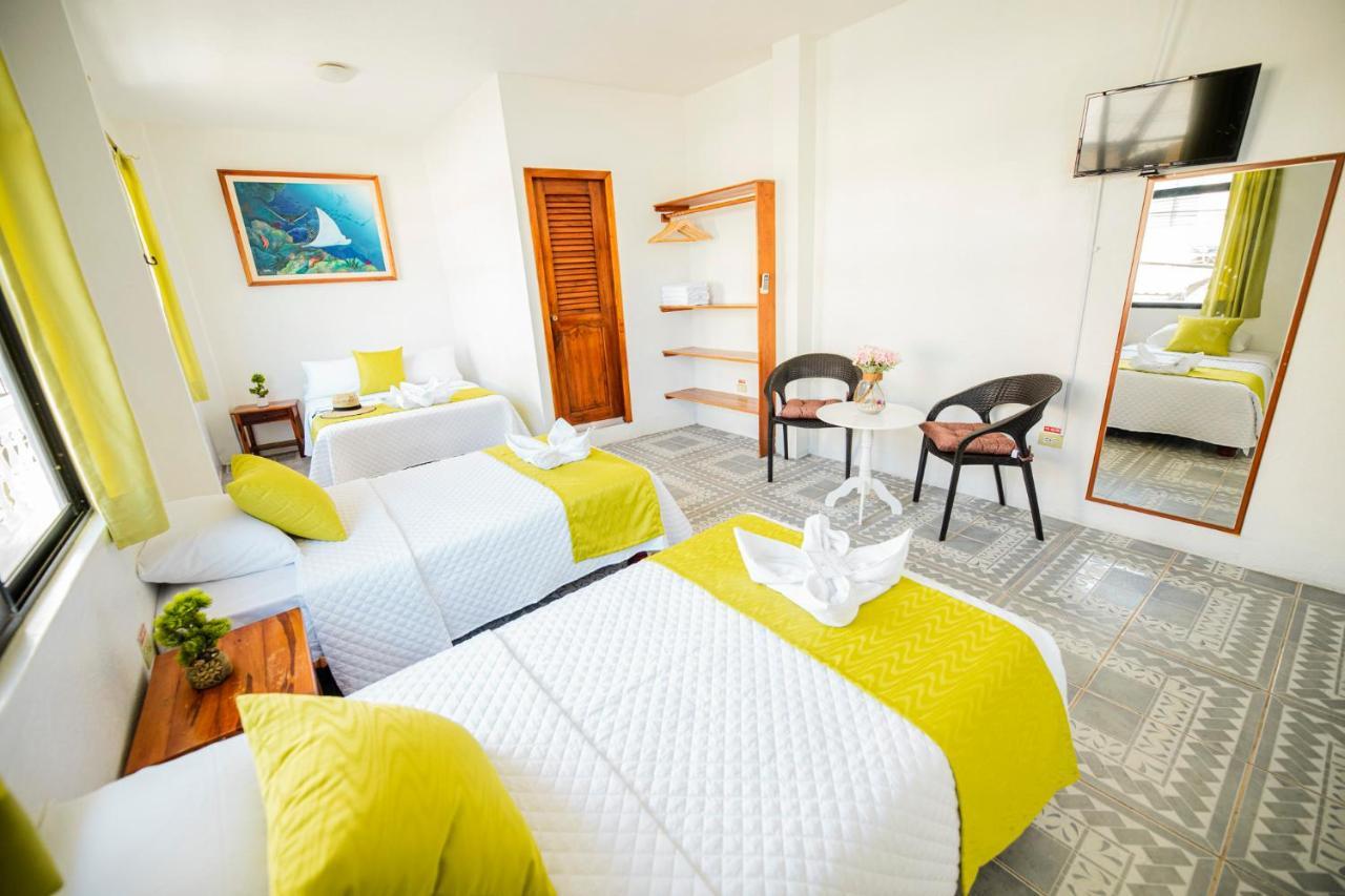 Hostal Gardner Galapagos Puerto Ayora  Exteriör bild