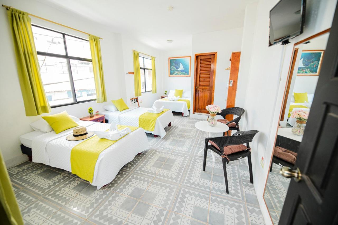 Hostal Gardner Galapagos Puerto Ayora  Exteriör bild