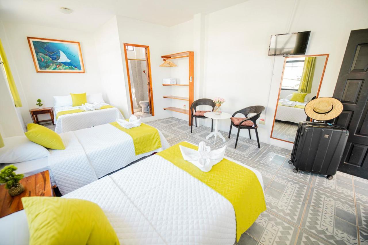 Hostal Gardner Galapagos Puerto Ayora  Exteriör bild
