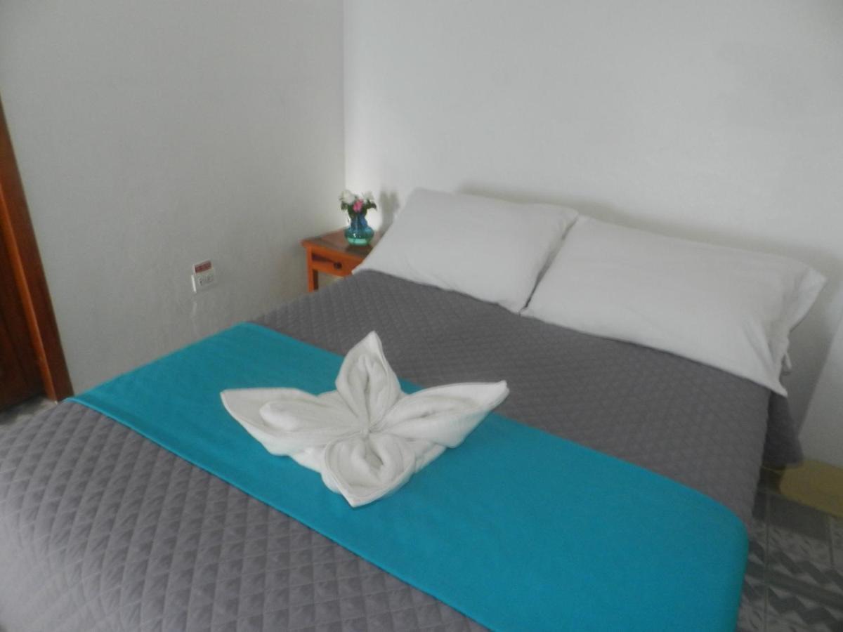 Hostal Gardner Galapagos Puerto Ayora  Exteriör bild