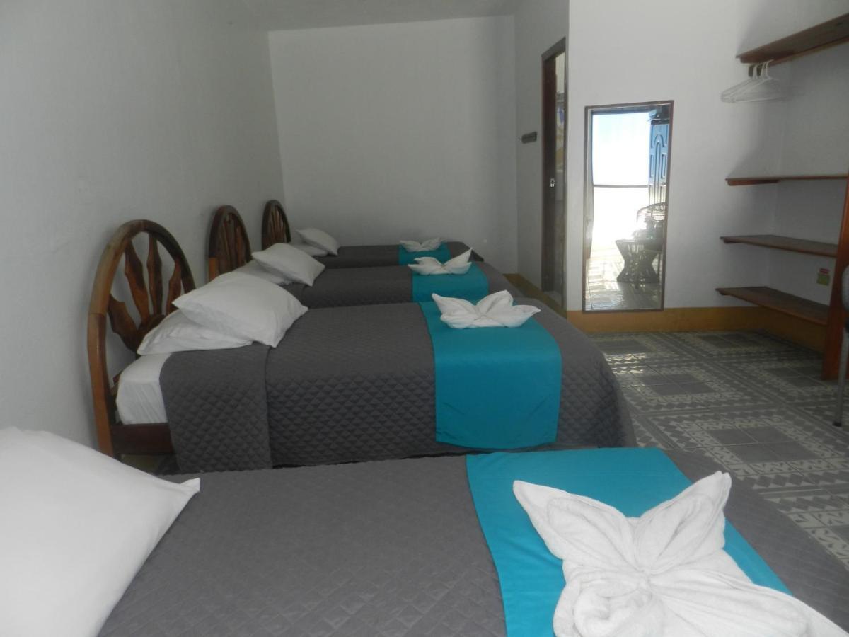 Hostal Gardner Galapagos Puerto Ayora  Exteriör bild